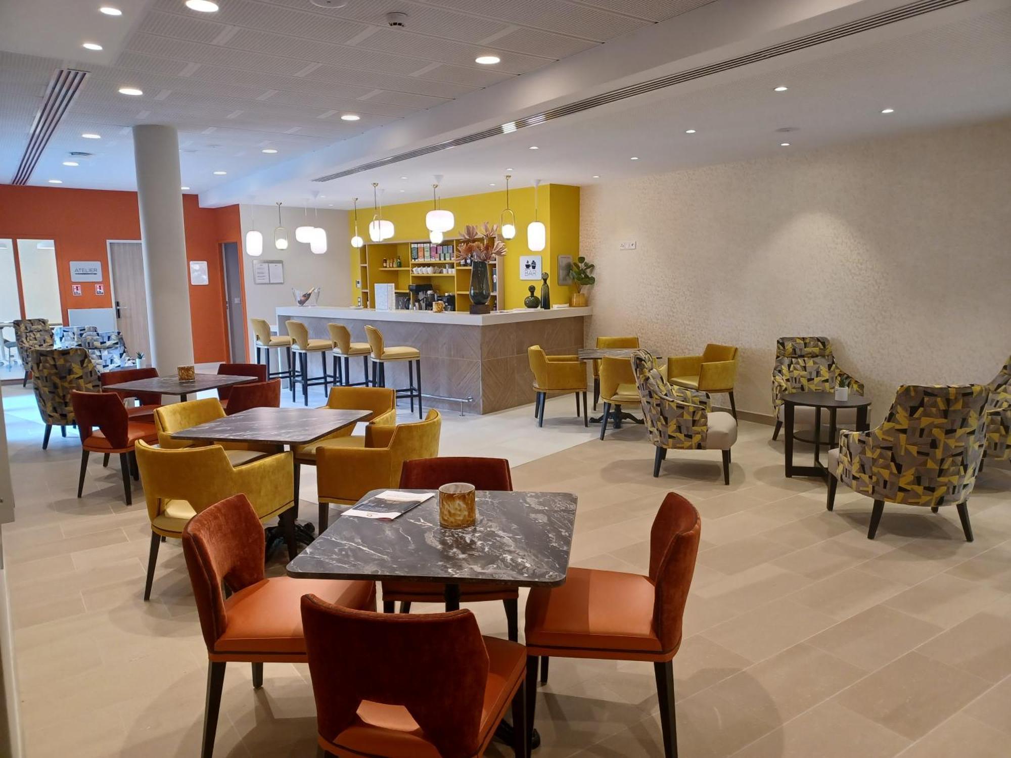 Aparthotel Domitys La Clef Des Arts à Châlons-en-Champagne Extérieur photo