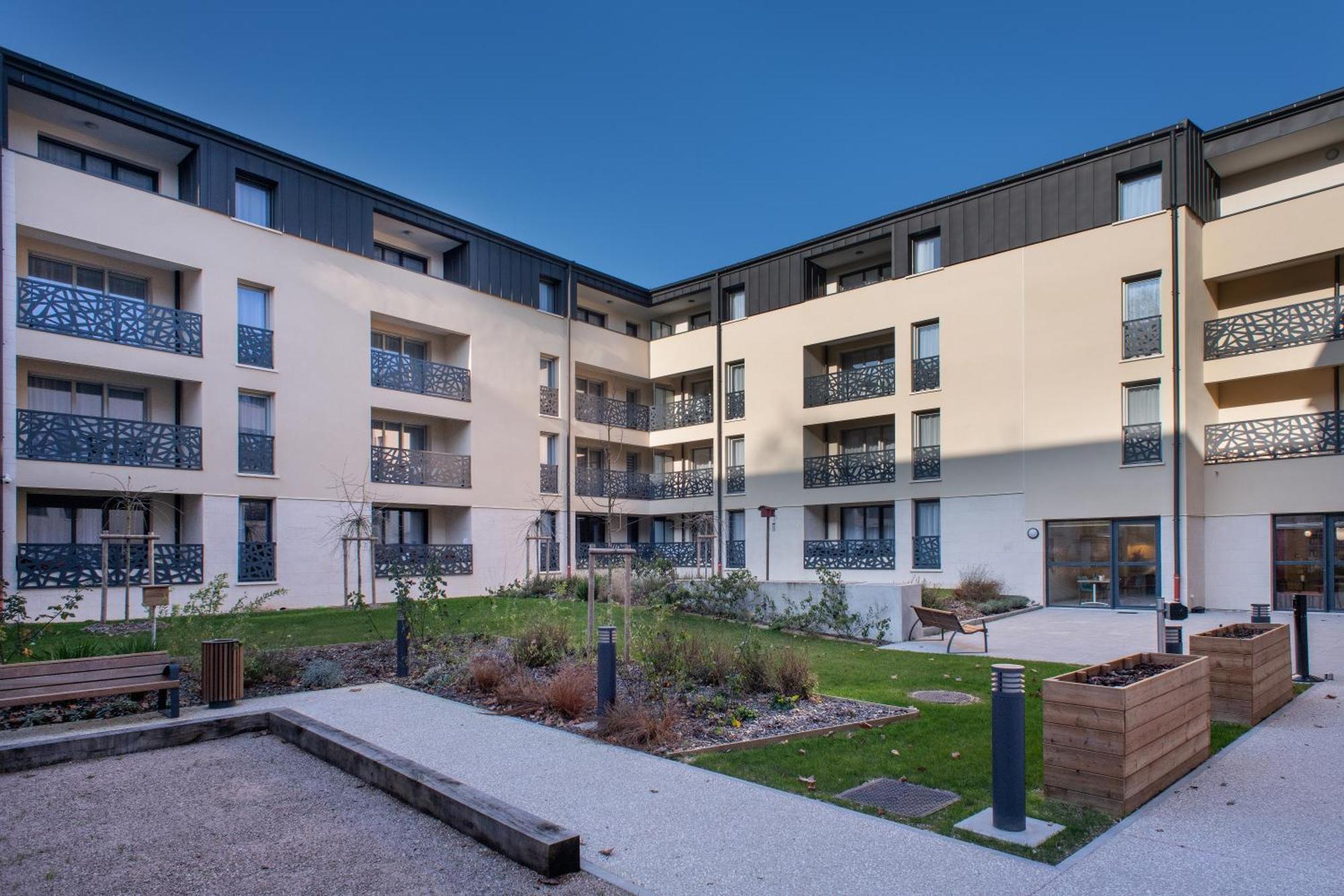 Aparthotel Domitys La Clef Des Arts à Châlons-en-Champagne Extérieur photo